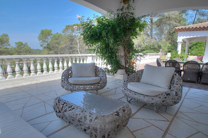 Image No.4-5 Bed House for sale