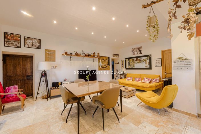 Image No.14-6 Bed House for sale