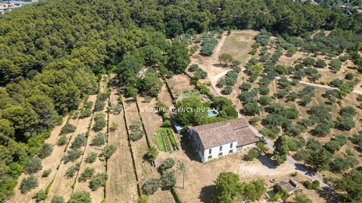 Image No.4-6 Bed House for sale