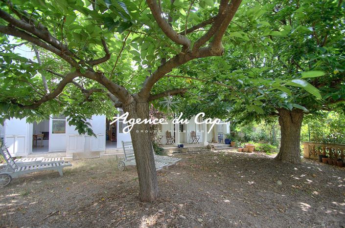 Image No.7-5 Bed Property for sale