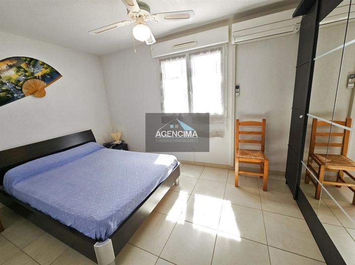 Image No.4-2 Bed House for sale