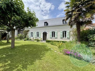 1 - Laloubère, Maison