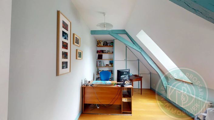 Image No.12-4 Bed House for sale