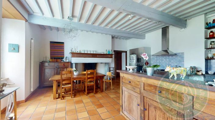 Image No.6-4 Bed House for sale