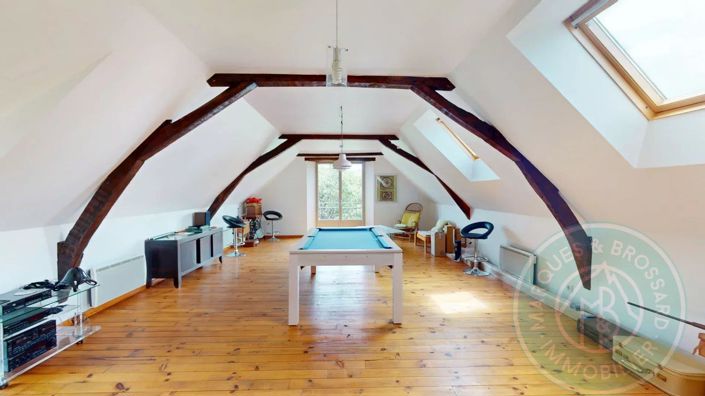 Image No.8-4 Bed House for sale