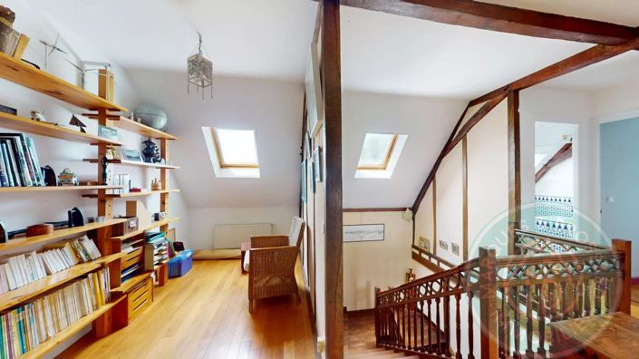 Image No.9-4 Bed House for sale