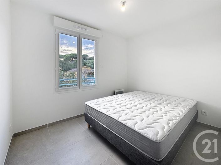 Image No.12-3 Bed Apartment for sale