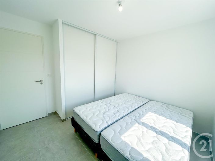 Image No.14-3 Bed Apartment for sale