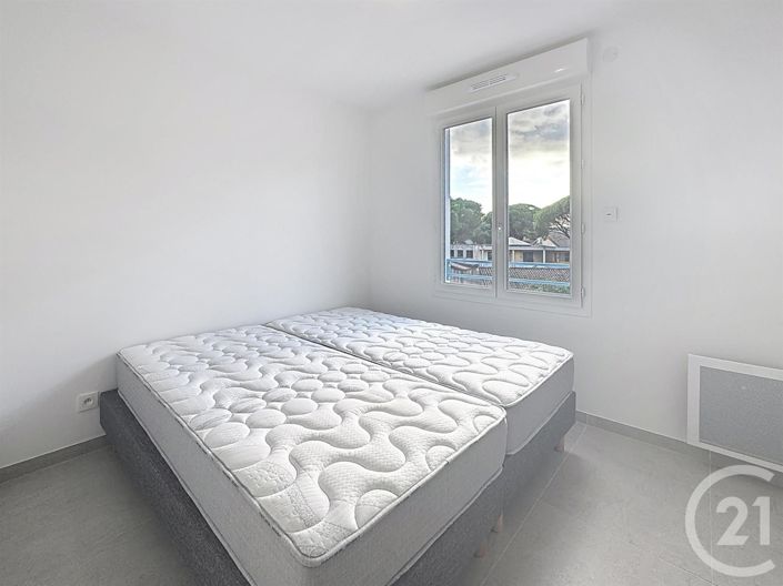 Image No.14-3 Bed Apartment for sale