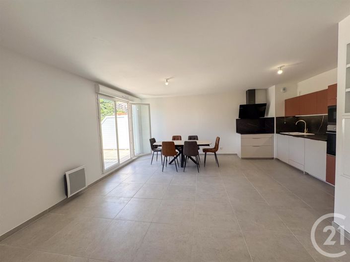 Image No.5-3 Bed Apartment for sale