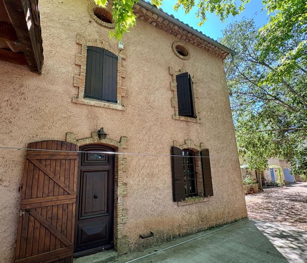 Image No.6-Propriété de 11 chambres à vendre à Cotignac