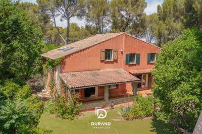 6 Bed House for sale