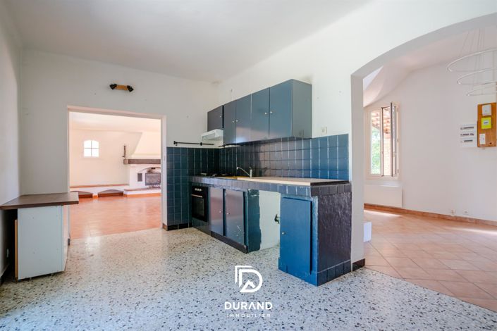 Image No.10-6 Bed House for sale