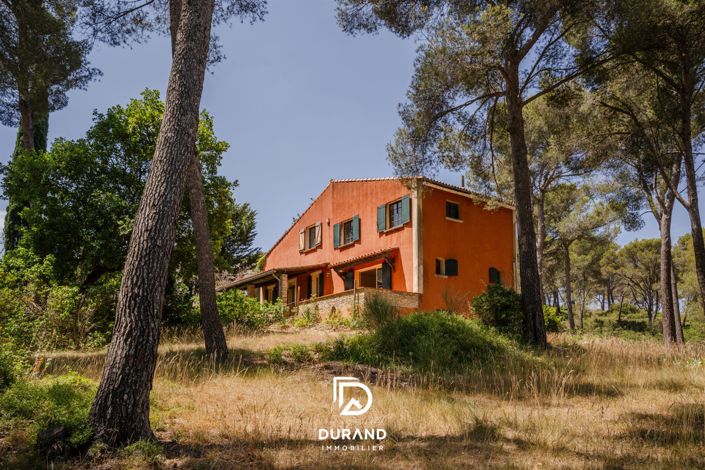 Image No.2-6 Bed House for sale