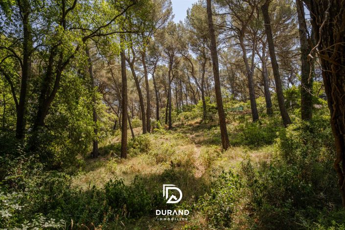 Image No.24-6 Bed House for sale