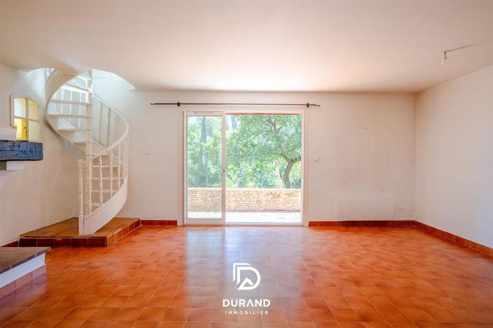 Image No.7-6 Bed House for sale