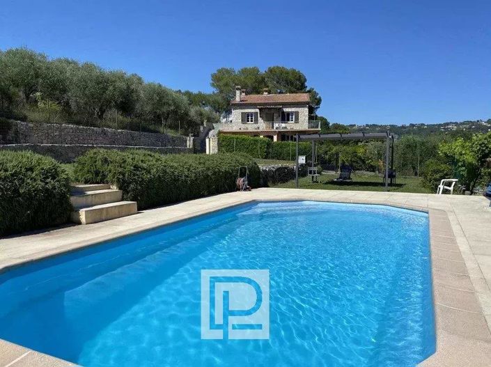Image No.1-4 Bed House for sale