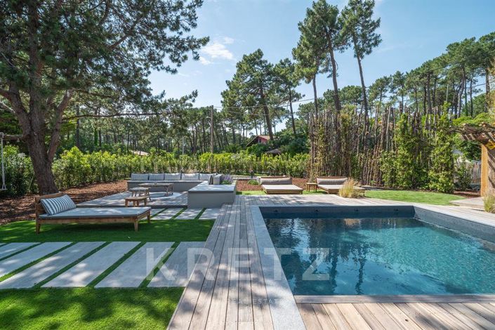 Image No.1-6 Bed House for sale