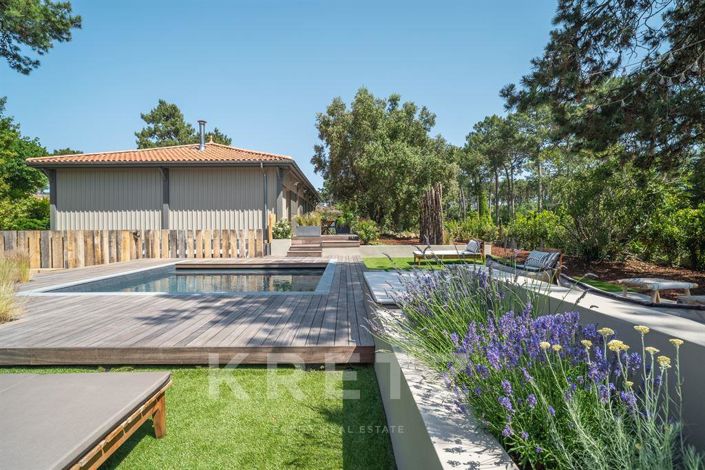 Image No.14-6 Bed House for sale