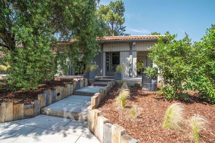 Image No.15-6 Bed House for sale