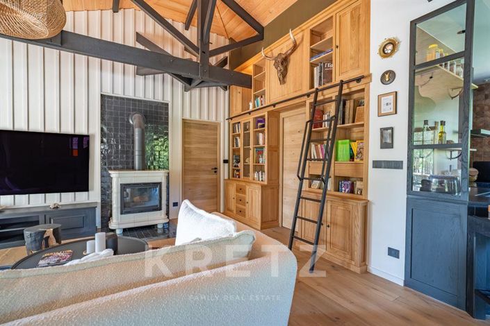 Image No.5-6 Bed House for sale