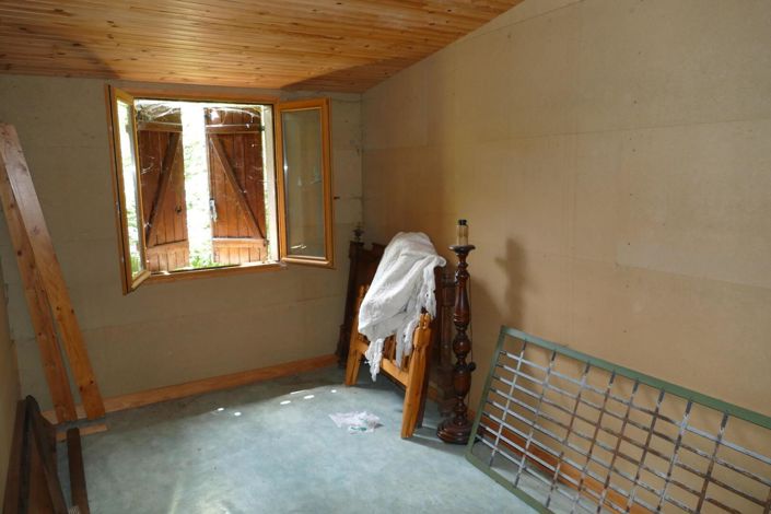 Image No.6-4 Bed House for sale