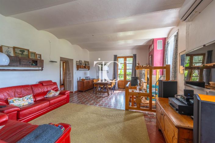 Image No.11-5 Bed House for sale