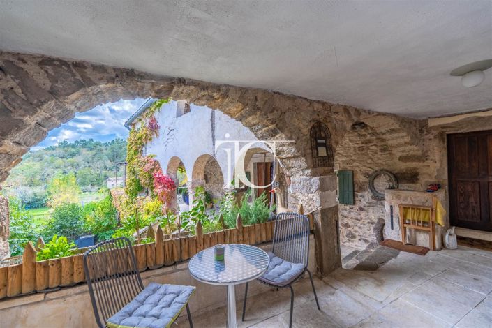 Image No.17-5 Bed House for sale