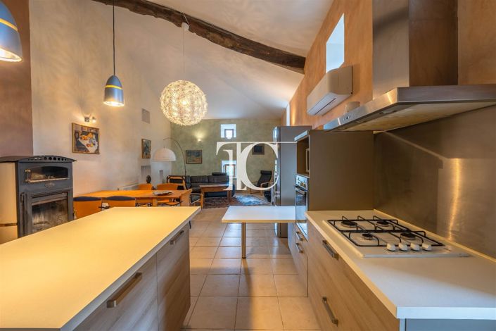 Image No.19-5 Bed House for sale