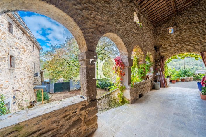 Image No.7-5 Bed House for sale