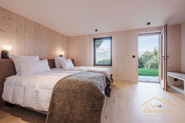 Image No.19-5 Bed House for sale