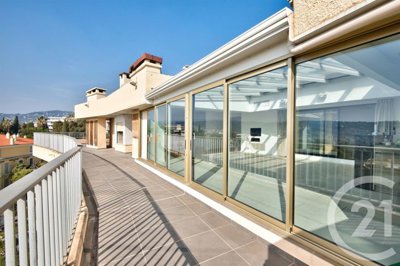 4 Bed Apartment for sale