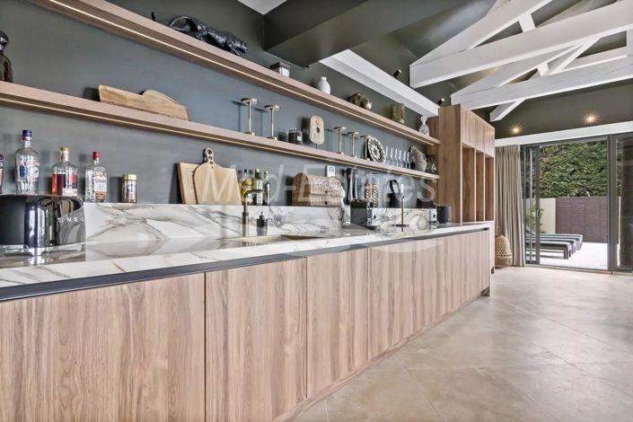 Image No.34-5 Bed House for sale