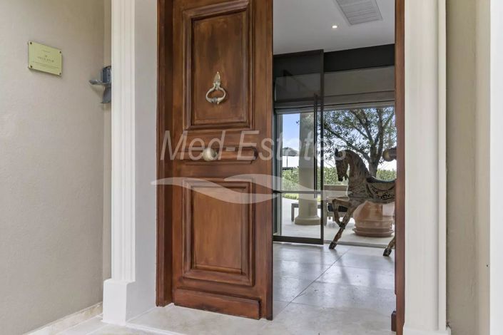 Image No.54-5 Bed House for sale