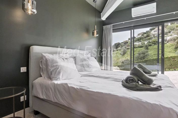 Image No.55-5 Bed House for sale