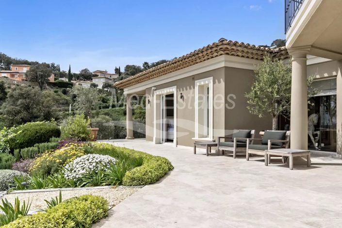 Image No.63-5 Bed House for sale