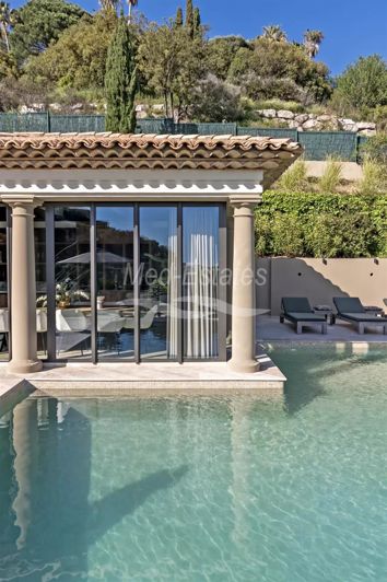 Image No.82-5 Bed House for sale