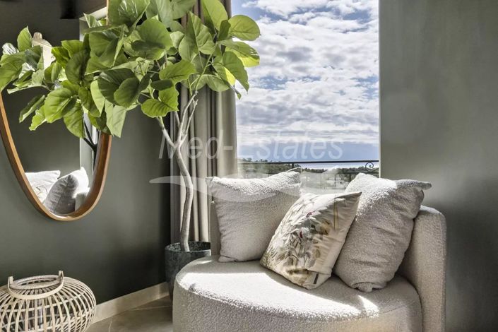 Image No.9-5 Bed House for sale