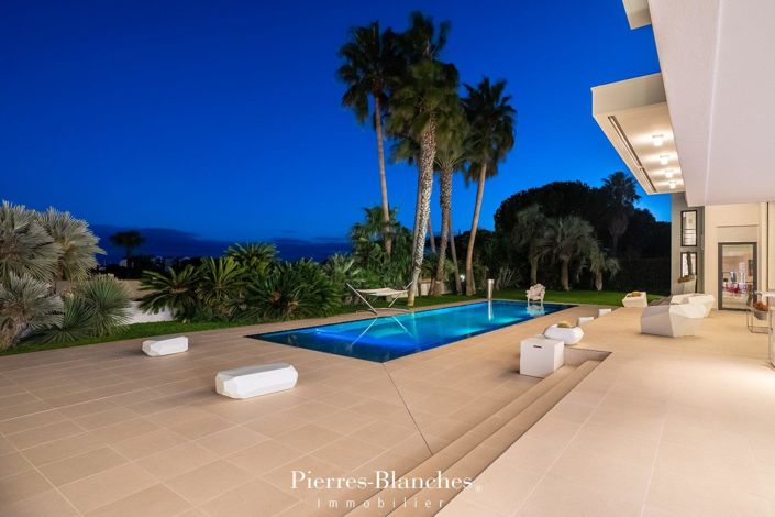 Image No.2-Propriété de 4 chambres à vendre à Herault