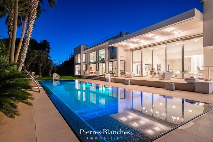 Image No.2-4 Bed Property for sale