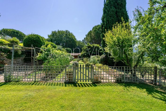 Image No.14-11 Bed House for sale