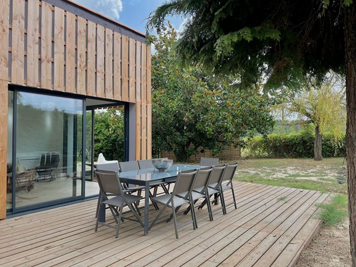 Image No.15-3 Bed House for sale