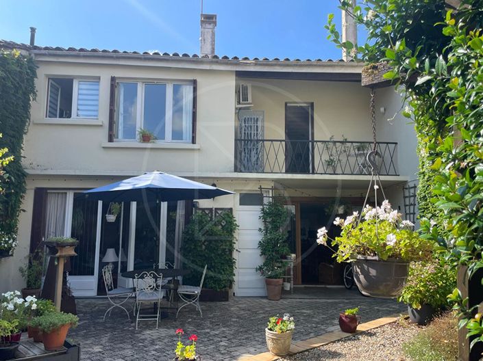 Image No.1-4 Bed House for sale