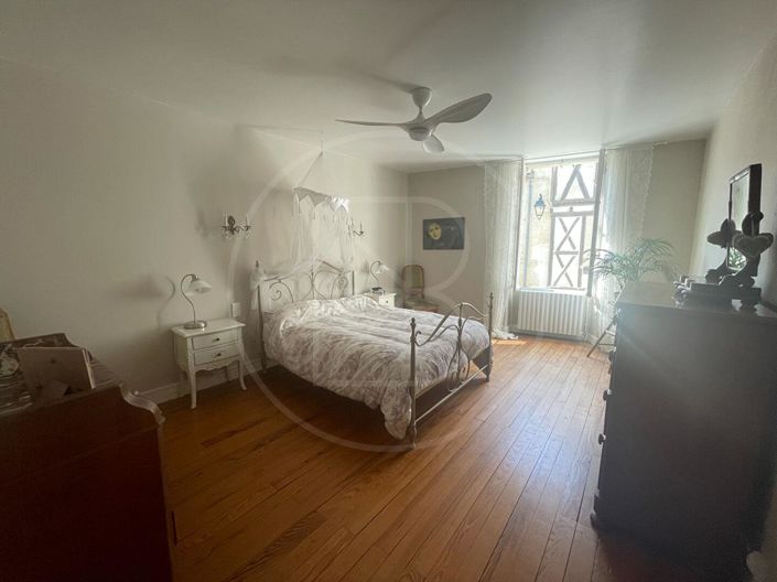 Image No.10-4 Bed House for sale