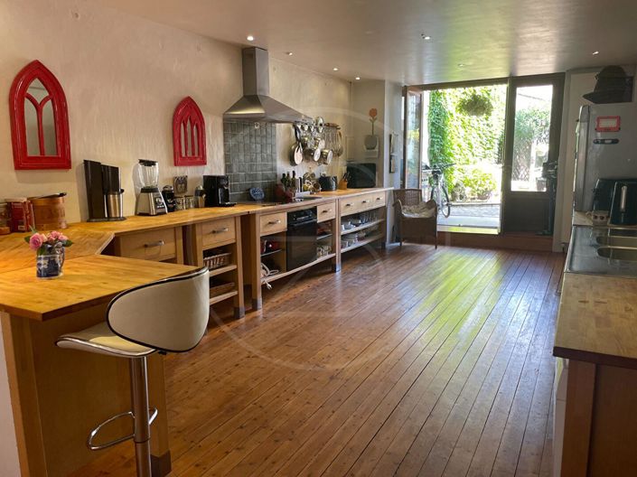 Image No.3-4 Bed House for sale