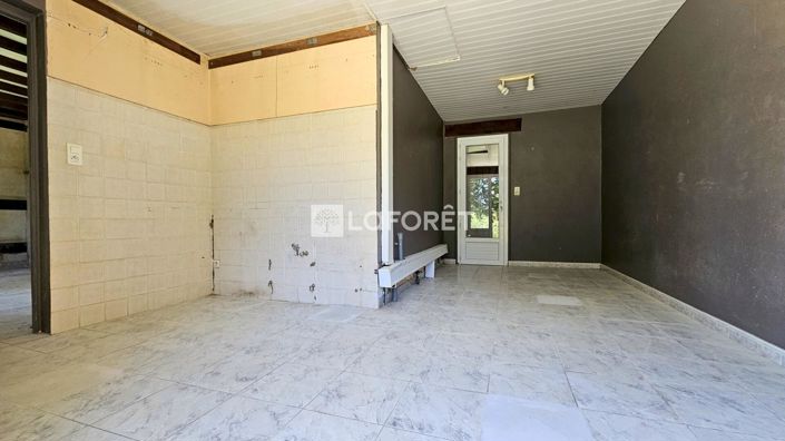 Image No.11-3 Bed House for sale