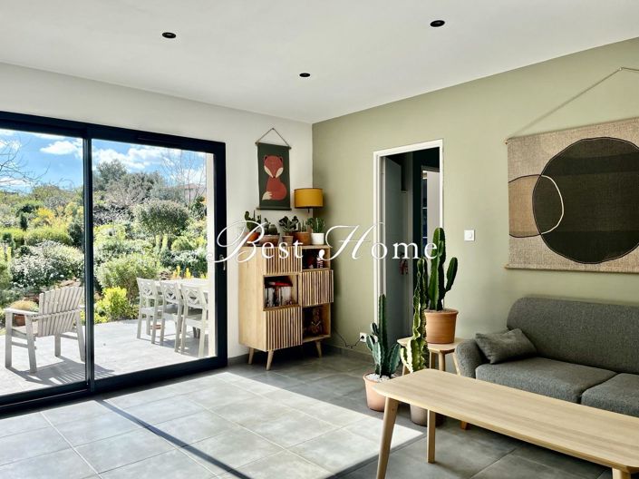 Image No.2-Maison de 2 chambres à vendre à Nîmes