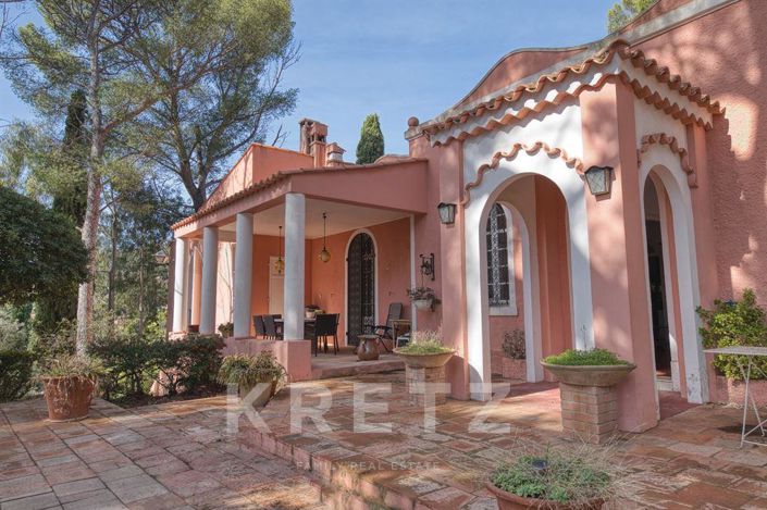 Image No.16-8 Bed House for sale