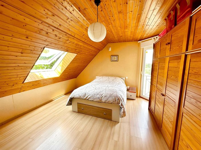 Image No.12-3 Bed House for sale