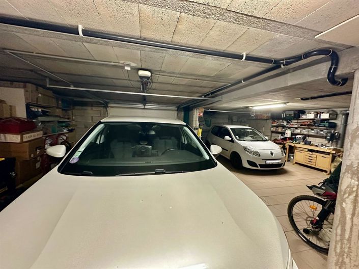 Image No.17-3 Bed House for sale